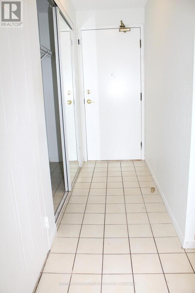 430 McLevin Ave in Toronto, ON - Building Photo - Building Photo