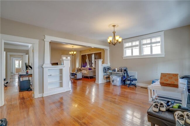 8010 S Claiborne Ave in New Orleans, LA - Building Photo - Building Photo