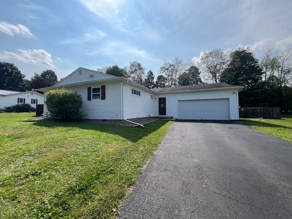 2079 Eldorado Heights in Allegany, NY - Building Photo