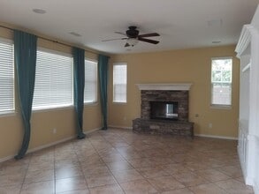 31961 Whitetail Ln in Temecula, CA - Building Photo - Building Photo