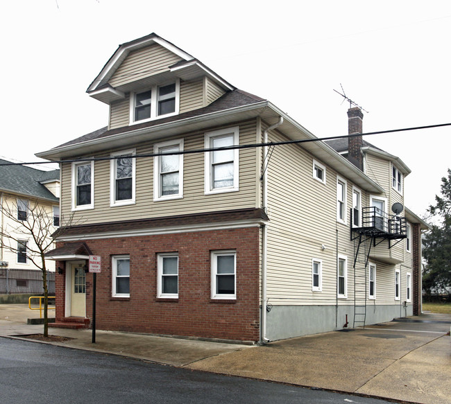 32 Rutgers St in New Brunswick, NJ - Building Photo - Building Photo