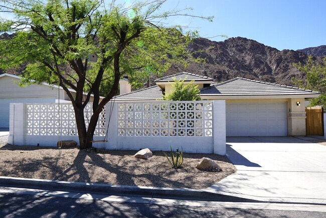 property at 51945 Avenida Madero