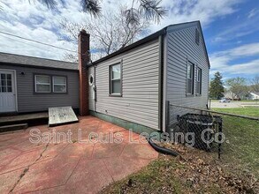 3500 San Jose Ln in St. Ann, MO - Building Photo - Building Photo