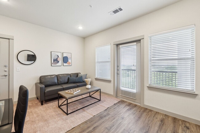 2051 Mayfield Pkwy