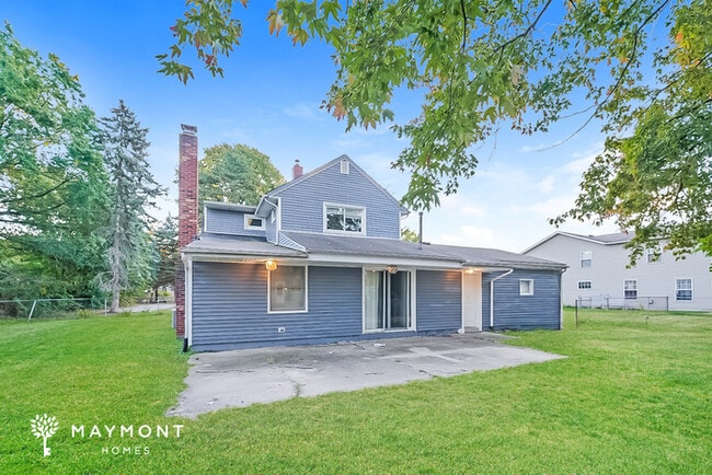 7064 Barton Dr in Mentor, OH - Building Photo - Building Photo