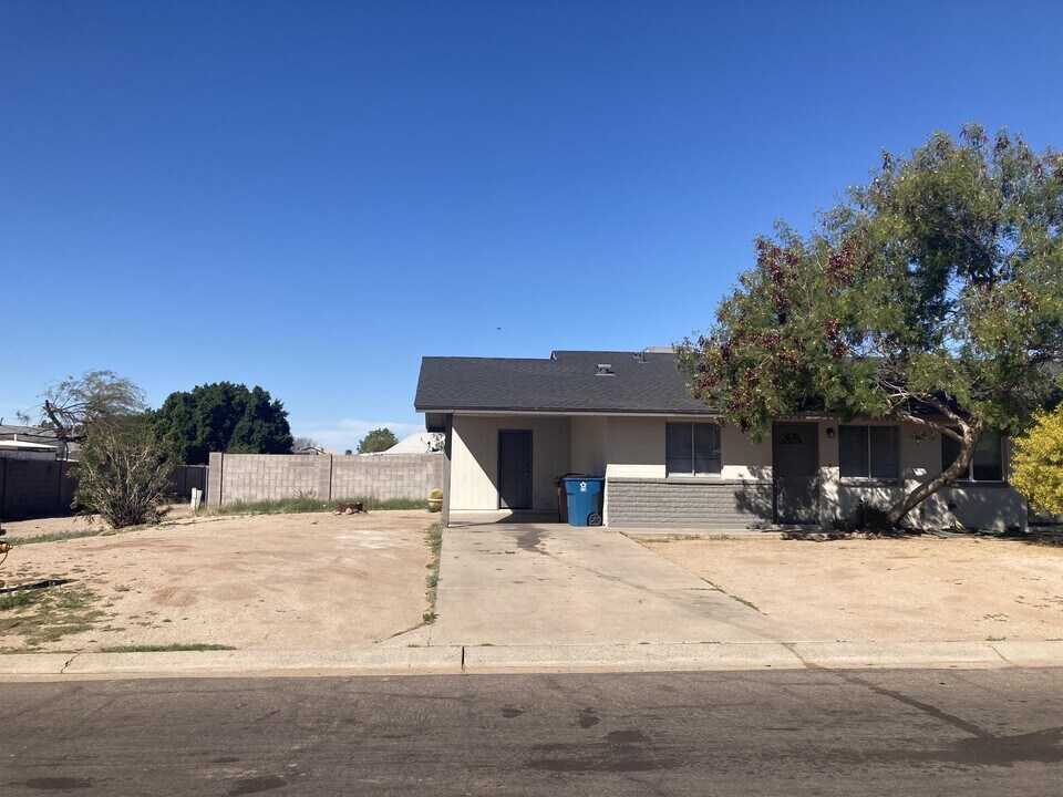 1010 S Mara Dr in Apache Junction, AZ - Building Photo