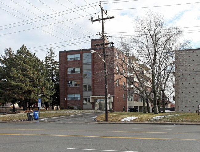 1191 Ellesmere Rd