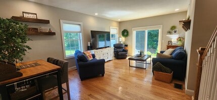 25 Angel Pt Cir in Goffstown, NH - Building Photo - Building Photo