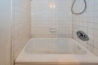 1802 N Wayside Dr photo'