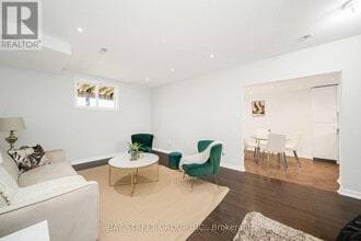 9 FENWICK Ave in Bowmanville, ON - Building Photo - Building Photo