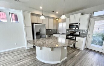 5164 Andes Way in Denver, CO - Building Photo - Building Photo