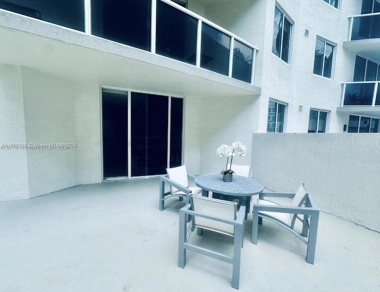 601 NE 23rd St, Unit 507 in Miami, FL - Building Photo