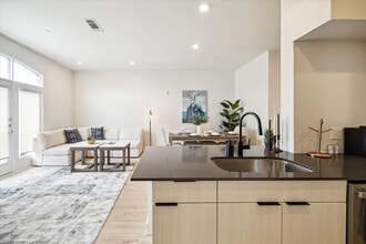 1112 Columbus St in Houston, TX - Foto de edificio - Building Photo