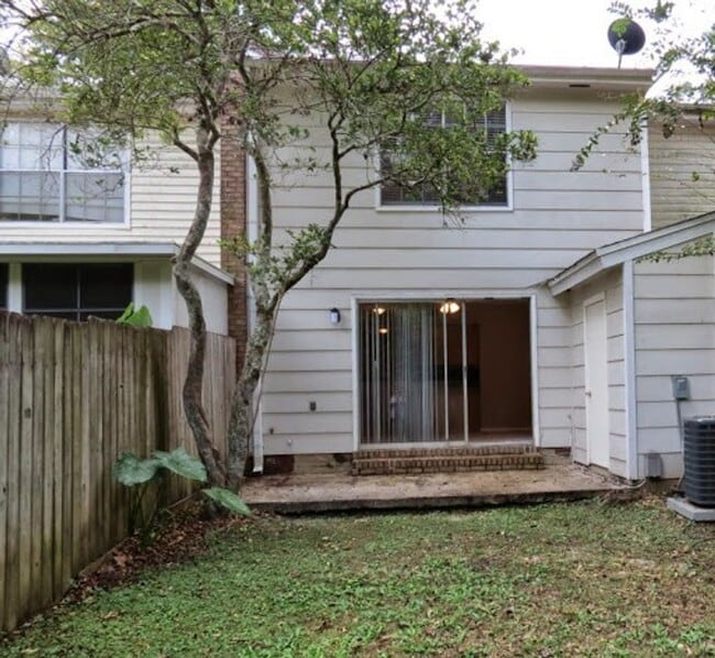 1982 Portland Ave in Tallahassee, FL - Building Photo - Building Photo