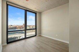 4605 N Broadway in Chicago, IL - Building Photo - Building Photo