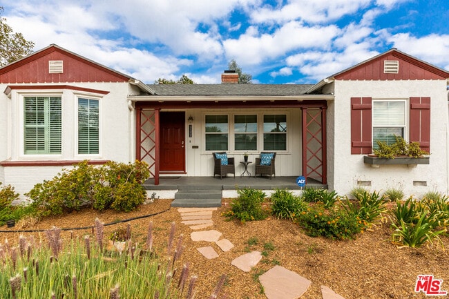property at 5732 Vesper Ave