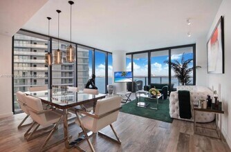 650 NE 32nd St, Unit 3207 in Miami, FL - Building Photo - Building Photo