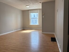 37 Adeline St in Ottawa, ON - Building Photo - Building Photo