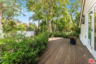 797 Amalfi Dr, Unit 2 Bedroom 0211 in Los Angeles, CA - Building Photo - Building Photo
