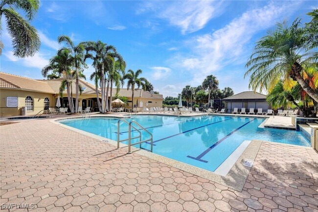 property at 12647 Hunters Lakes Ct