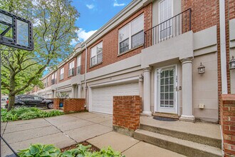 364 Town Pl Cir in Buffalo Grove, IL - Foto de edificio - Building Photo