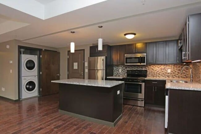 110 Walton St in Syracuse, NY - Building Photo - Building Photo