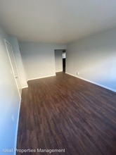 3241 S Douglas Ave in Springfield, IL - Building Photo - Building Photo