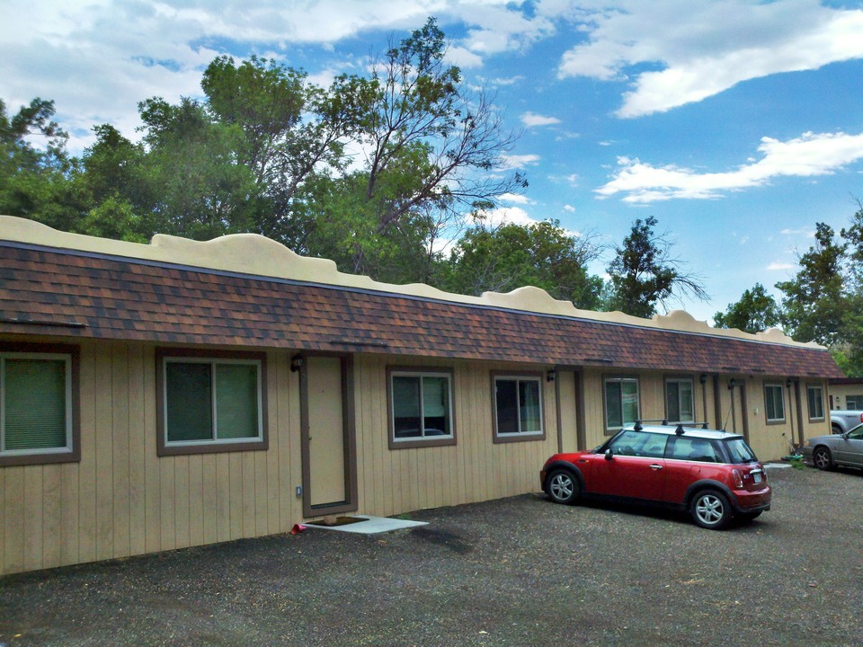 Lookout Apartments in Golden, CO - Building Photo