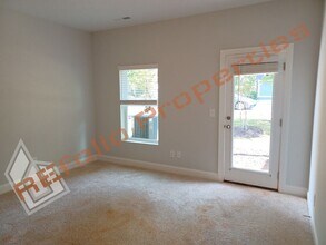 718 Rosefield Dr in Cary, NC - Building Photo - Building Photo