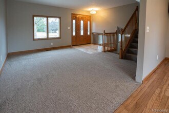 1555 E South Blvd in Rochester Hills, MI - Building Photo - Building Photo