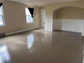 52 Willow Dr in Youngstown, OH - Building Photo - Building Photo