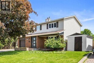 1631 Charbonneau St in Ottawa, ON - Building Photo