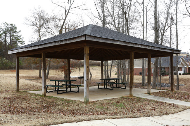 Dulles Park Apartments in Gray, GA - Foto de edificio - Building Photo