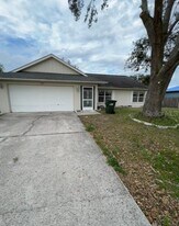 2181 S Biscayne Dr in North Port, FL - Building Photo