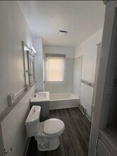 3925 Memphis Ave in Cleveland, OH - Foto de edificio - Building Photo