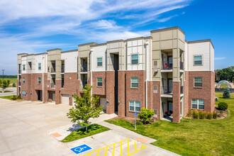 The Apex at Twin Creek in Bellevue, NE - Foto de edificio - Building Photo