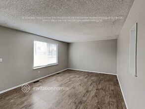 15735 E Brown Ave in Aurora, CO - Foto de edificio - Building Photo