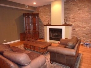 6135 N Broadway St, Unit 0602 in Chicago, IL - Building Photo - Building Photo