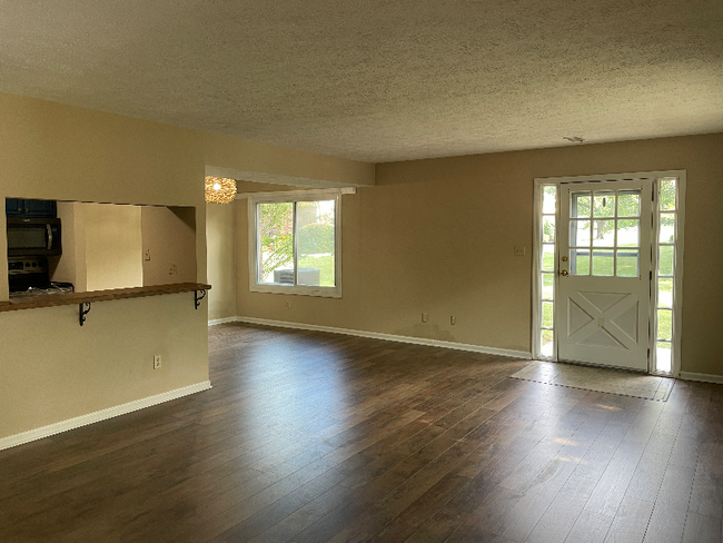 942 E Waterloo Dr in Bloomington, IN - Building Photo - Building Photo