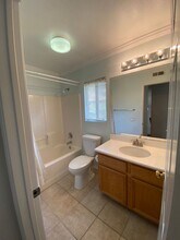 909 Palo Cedro Dr in Corona, CA - Building Photo - Building Photo