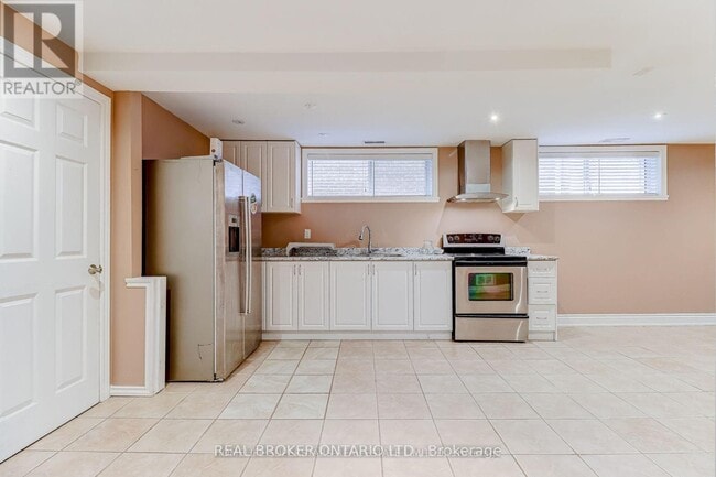 1413 Safeway Crescent in Mississauga, ON - Building Photo - Building Photo