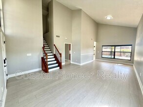 8758 Huntfield St in Tampa, FL - Building Photo - Building Photo