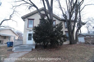 618 E Locust St in Davenport, IA - Foto de edificio - Building Photo