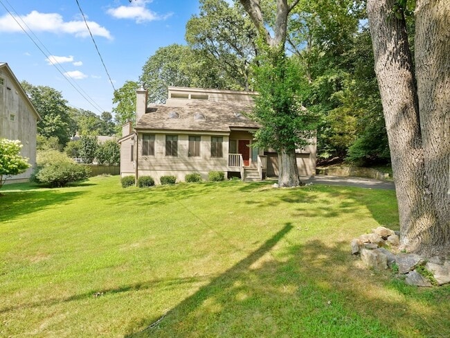 property at 15 Keyser Rd