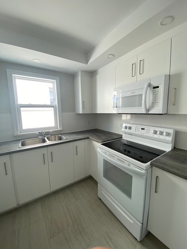 53 Melrose Ave in Halifax, NS - Building Photo - Building Photo