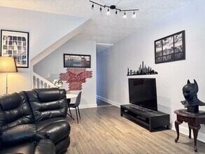 2720 Maryland Ave in Baltimore, MD - Building Photo - Building Photo