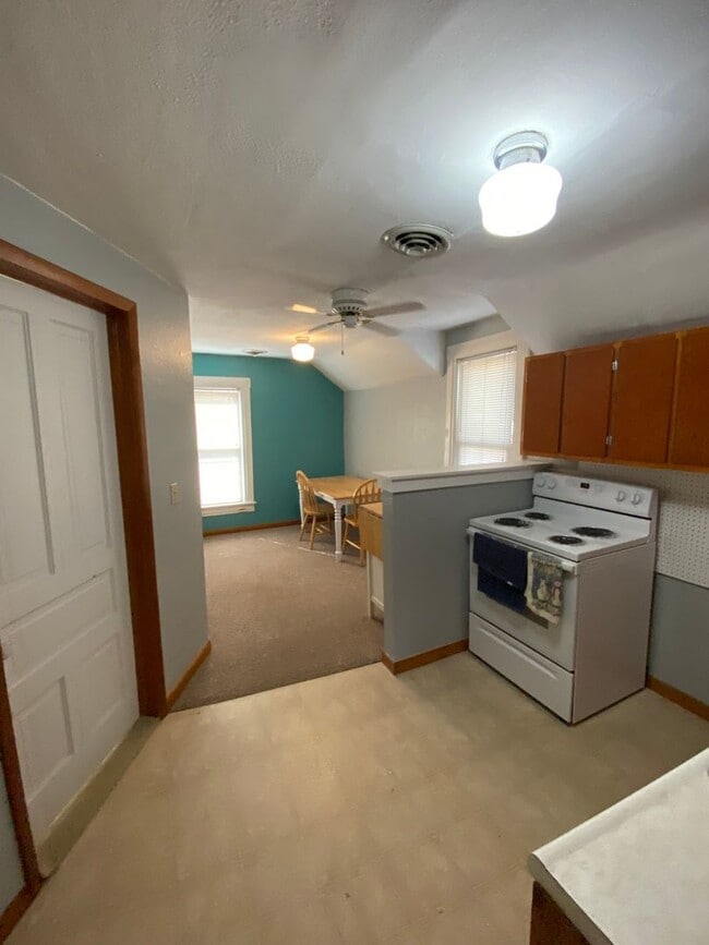 1115 McClellan St in Tama, IA - Building Photo - Building Photo