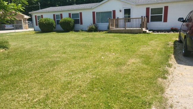 property at 9416 E Richfield Rd