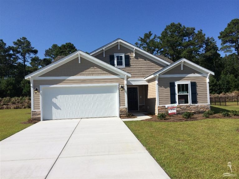 745 Pickering Dr NW in Calabash, NC - Foto de edificio