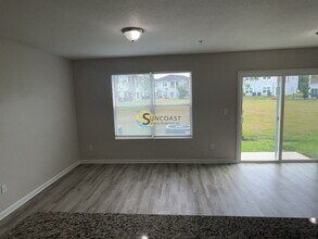 9237 Western Way-Unit -92372 in Jacksonville, FL - Building Photo - Building Photo